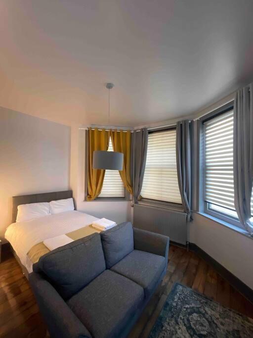1 Comfortable Studio Apartment Brighton Exterior photo